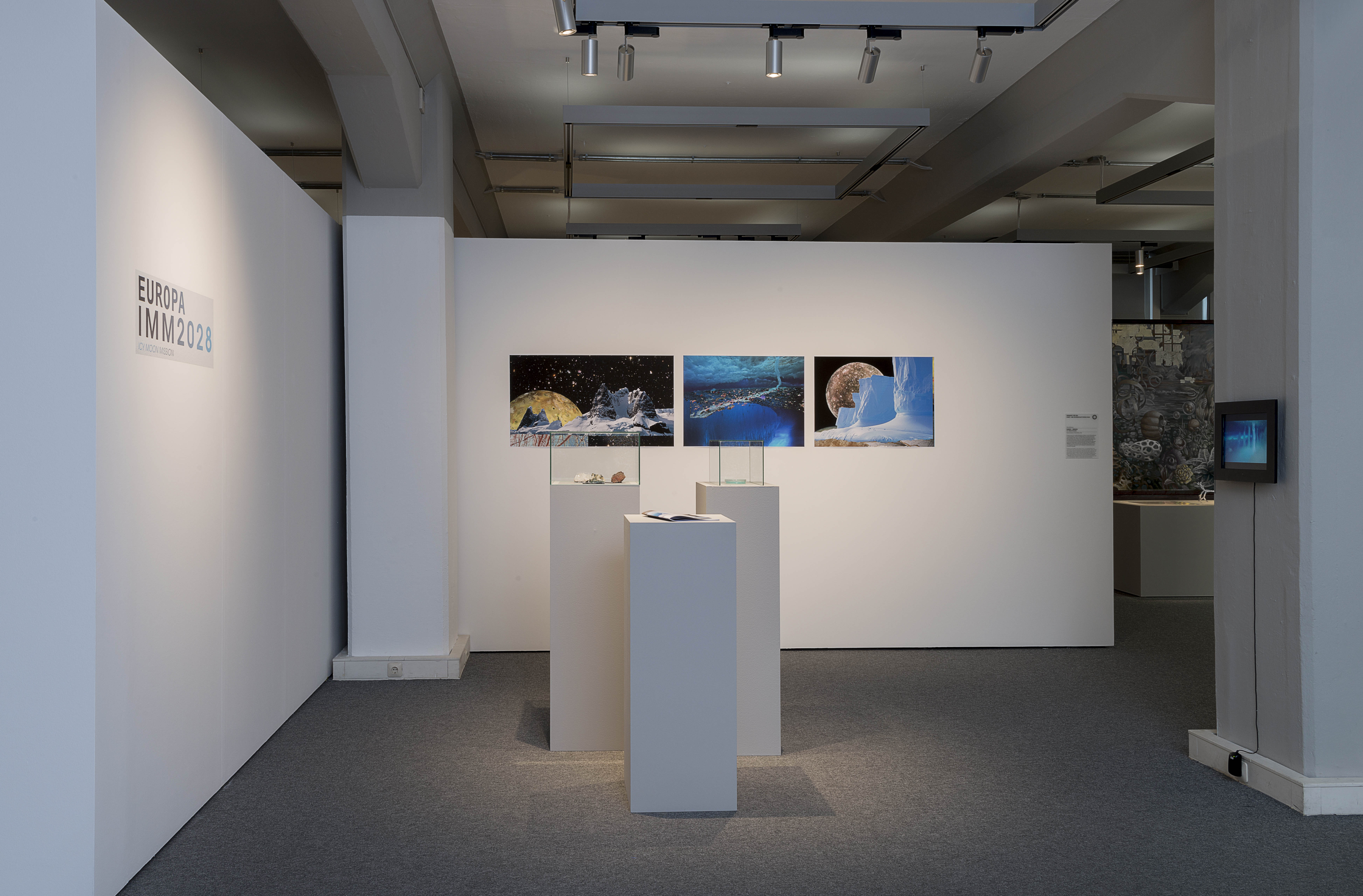 diana-wehmeier-europa-imm2028-icy-moon-mission_installation view-2016 photo-baldaufandbaldauf